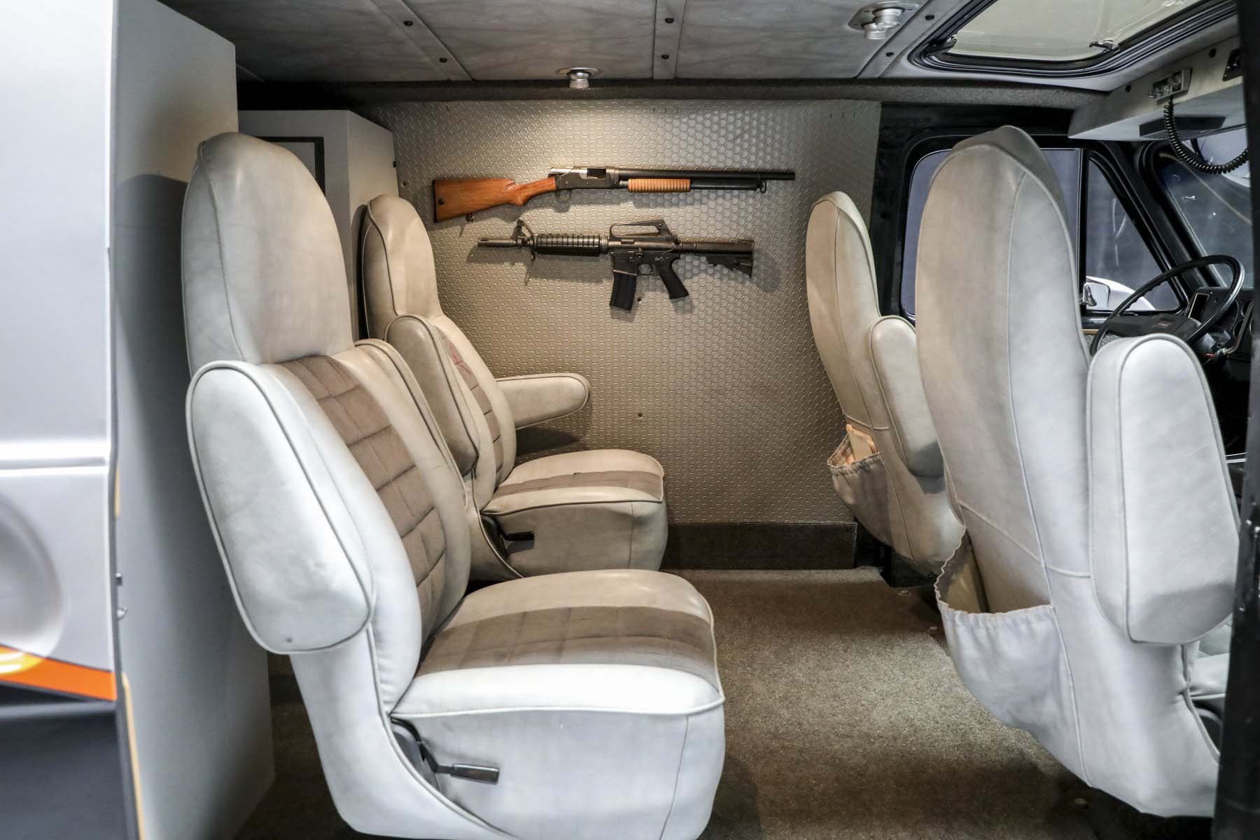 老影迷才懂的逸品！原版《天龍特攻隊》影集廂型車現正上架競標中！