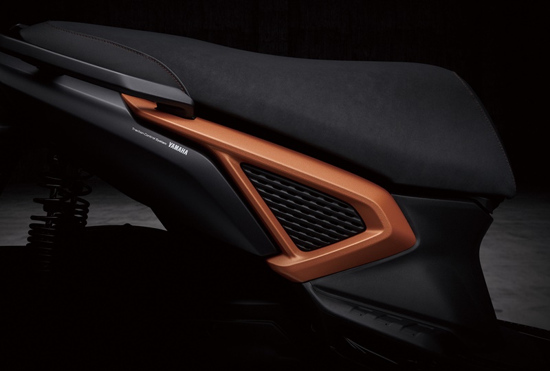 YAMAHA FORCE 2.0 01
