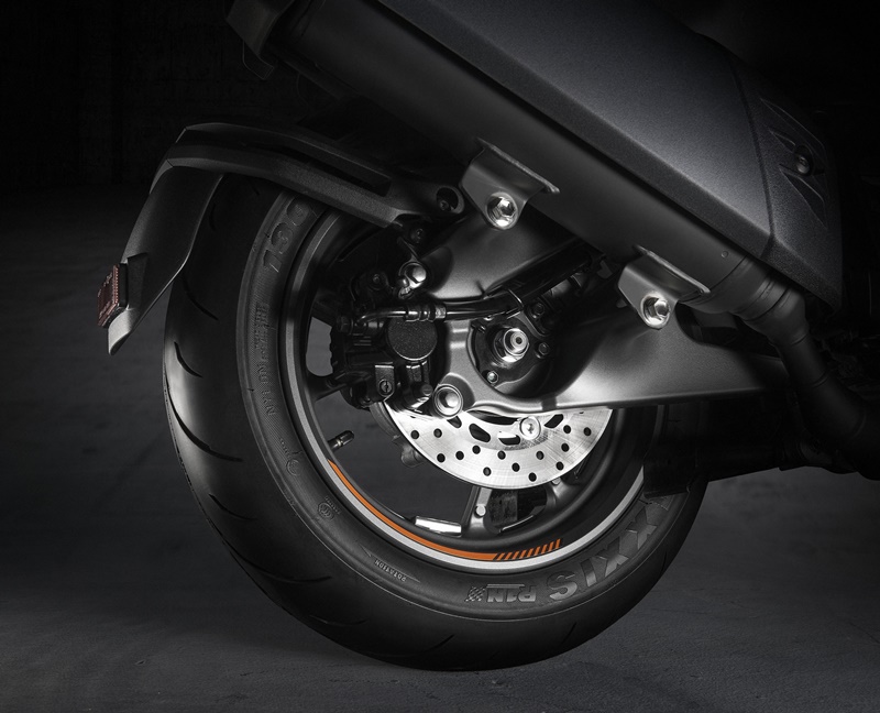 YAMAHA FORCE 2.0 02