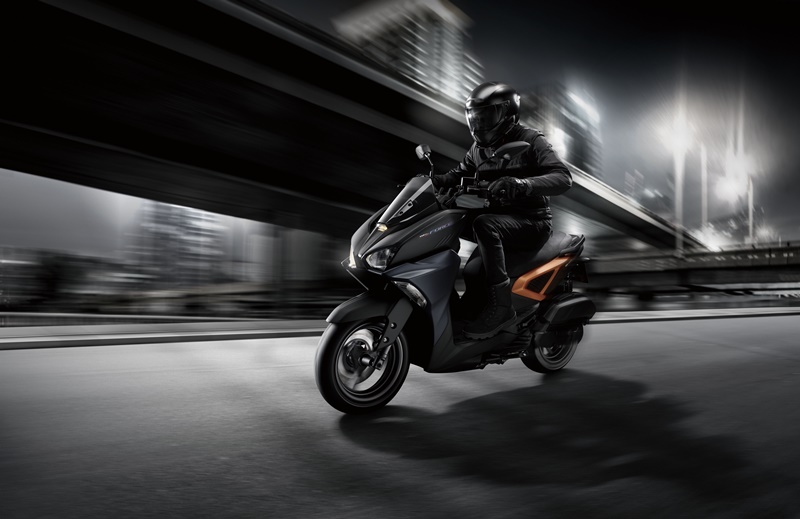 YAMAHA FORCE 2.0 02