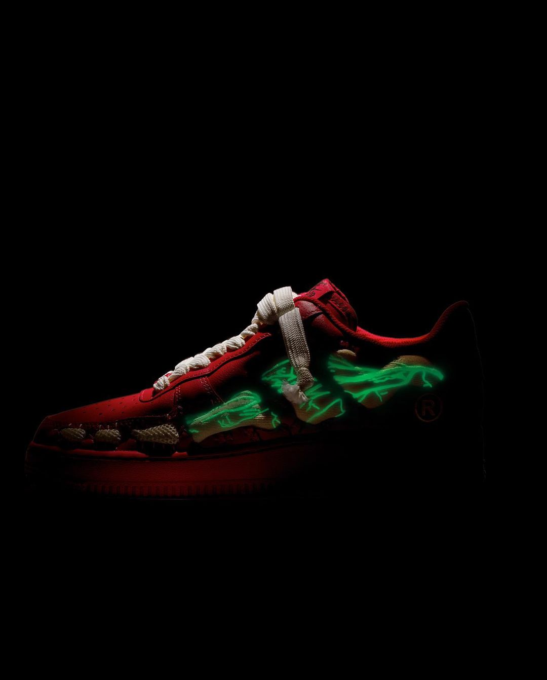 潮流社論｜獨家專訪球鞋藝術家 Edmond Looi！DINO Nike AF-1 骨骼設計是最特別的系列嗎？