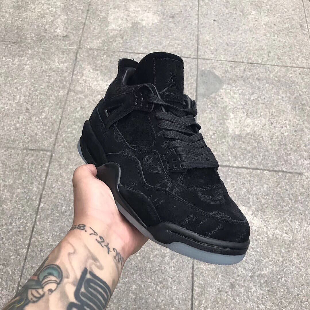 聯名繼續？KAWS x Air Jordan 4 「Looksee」Sample 版本曝光