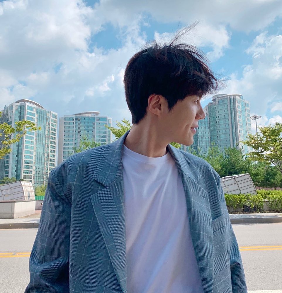 6 件事帶你認識「酒窩王子」金宣虎！從影三年不只演技精湛，更是綜藝界不可滅的新星！