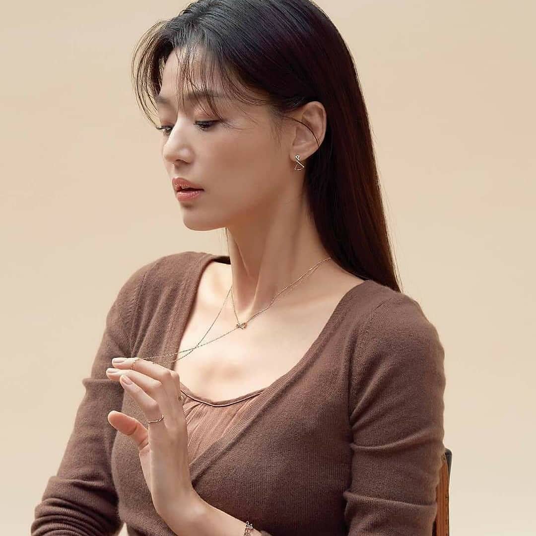 電視劇《智異山》即將上線！用 7 點帶你先認識女主角、廣告界愛將全智賢！