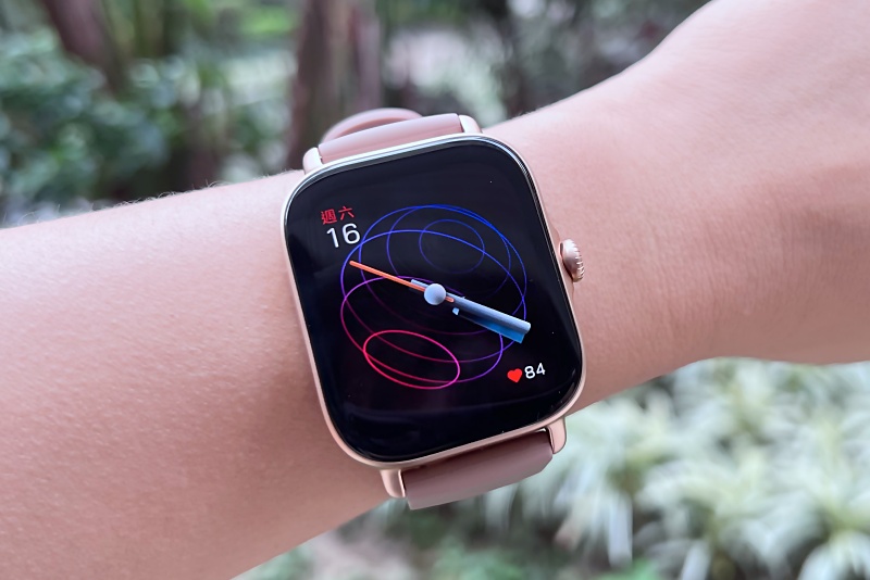 COOL開箱｜運動健康一把罩！Amazfit GTS 3 智慧手錶：12 天長續航、血氧/心率/睡眠/呼吸一鍵測量...輕鬆享受智慧健康功能！