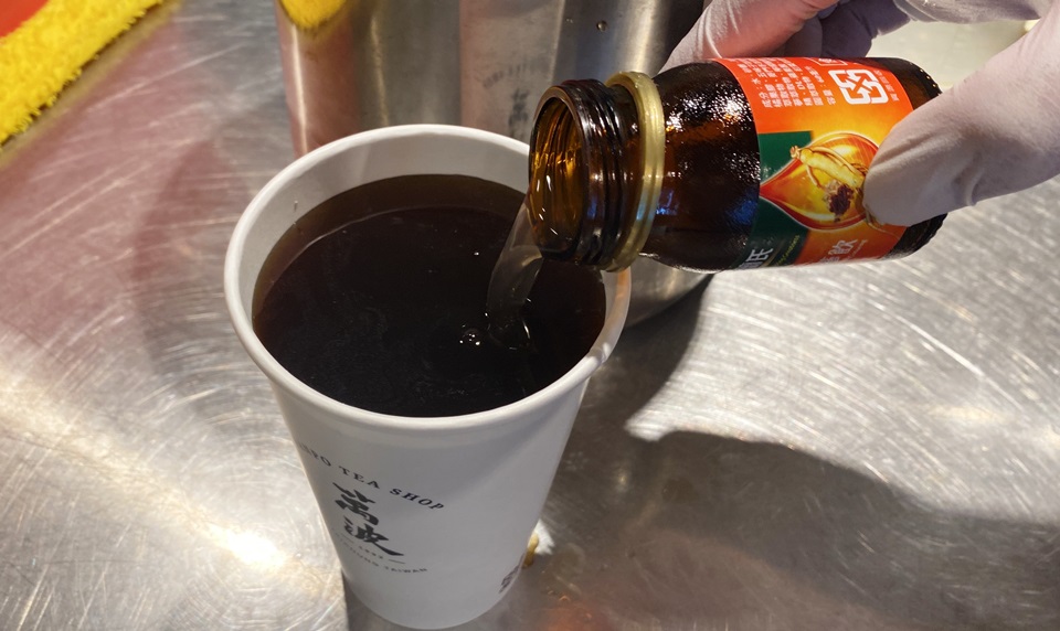 《萬波》X《白蘭氏》全新元氣手搖飲登場！豪氣加入一整罐養篸飲，甘甜香氣超驚喜！