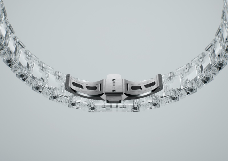 閃上加閃！ 王陽明、蔡詩芸夫妻配戴 HUBLOT 全新藍寶石腕錶，透明寶石錶殼太誘人！