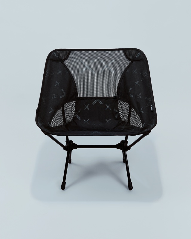 《KAWS:HOLIDAY》第七站著陸新加坡！全新愜意躺臥 COMPANION 公仔及週邊即將網上開搶！