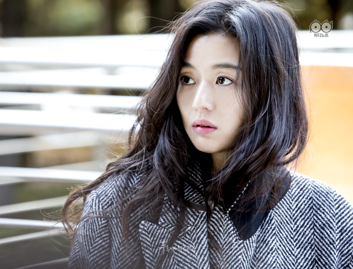 電視劇《智異山》即將上線！用 7 點帶你先認識女主角、廣告界愛將全智賢！