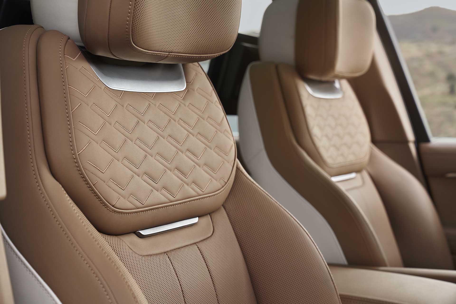 豪華休旅？還是它懂！Land Rover 新一代 Range Rover 王者降臨！