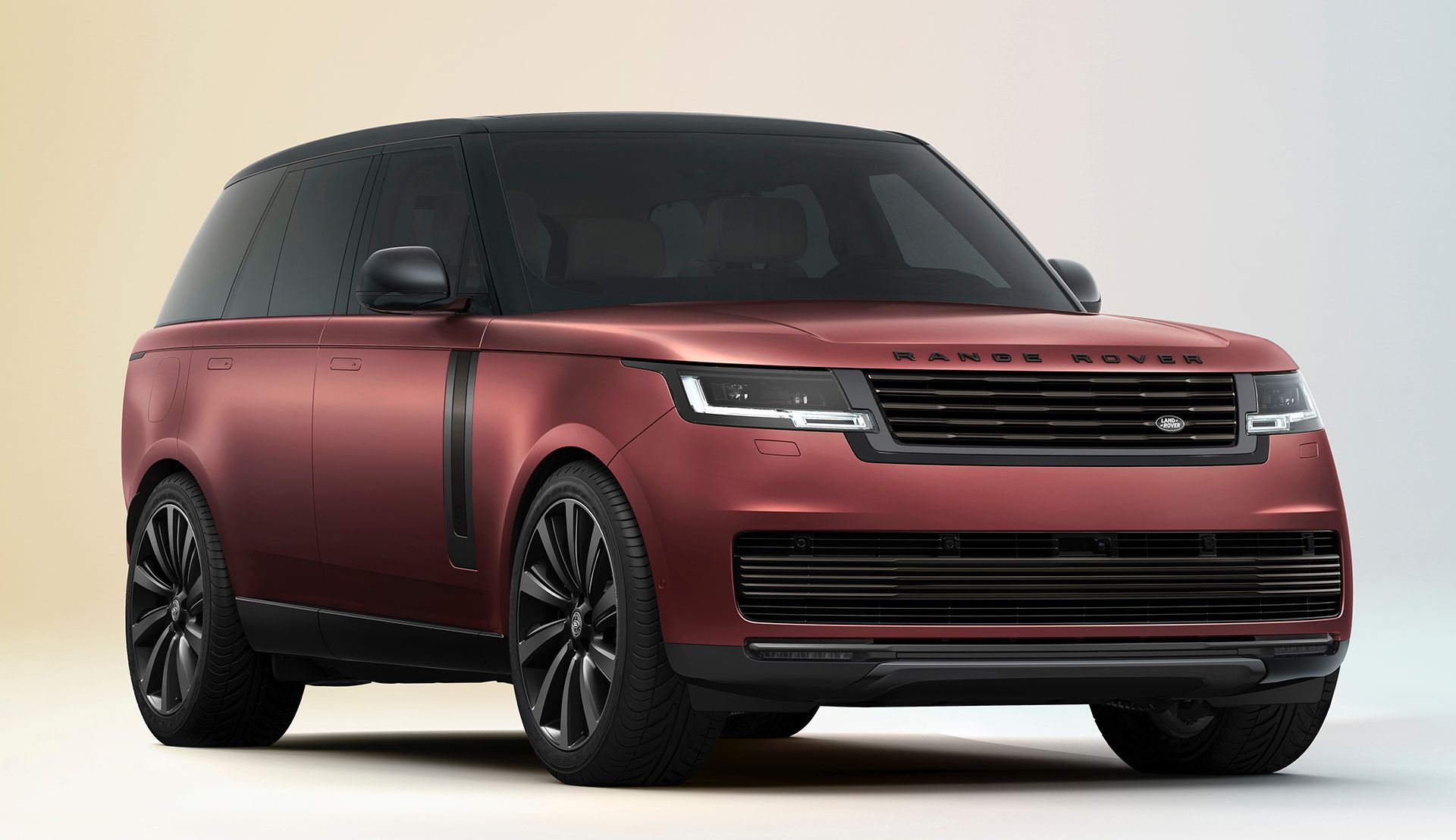 豪華休旅？還是它懂！Land Rover 新一代 Range Rover 王者降臨！