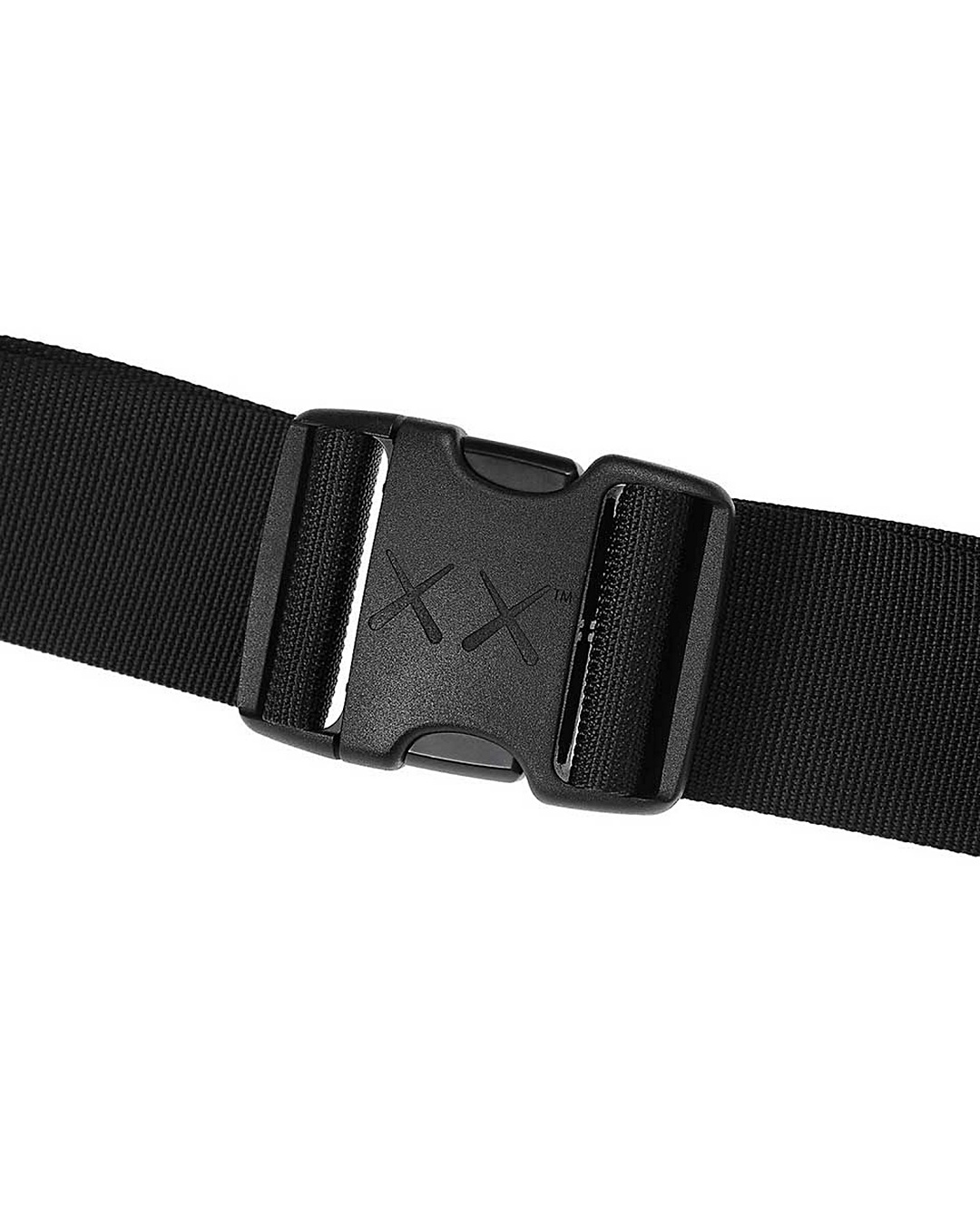 KAWS x PORTER 最新聯名包袋系列「開賣時間」「販售地點」初公開！刺繡細節低調卻又質感不凡！