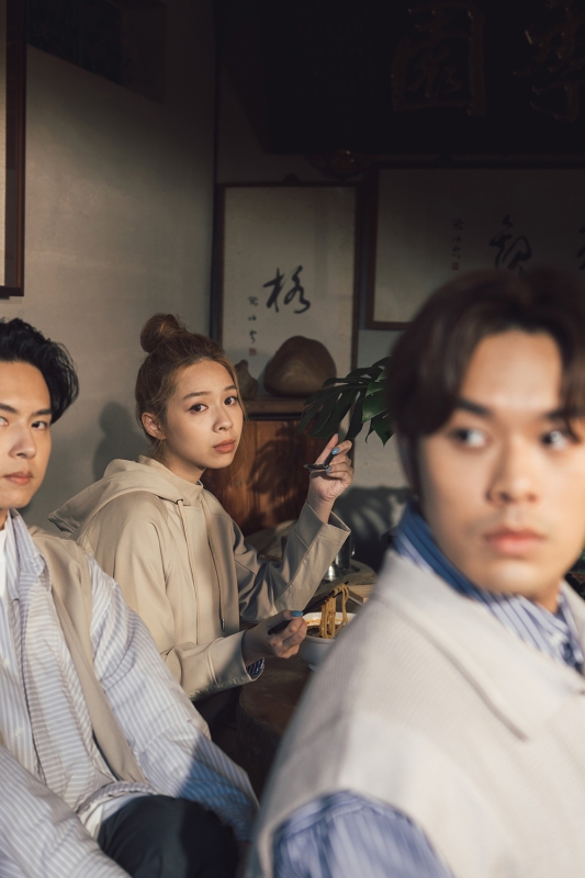 重磅人氣續作！ mouggan x plain-me 全新聯乘登場，邀來告五人打造 Lookbook ！