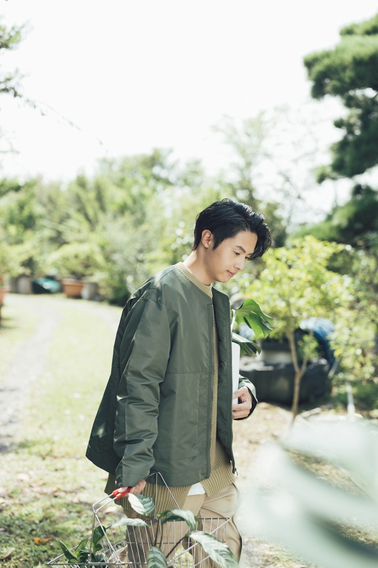 重磅人氣續作！ mouggan x plain-me 全新聯乘登場，邀來告五人打造 Lookbook ！