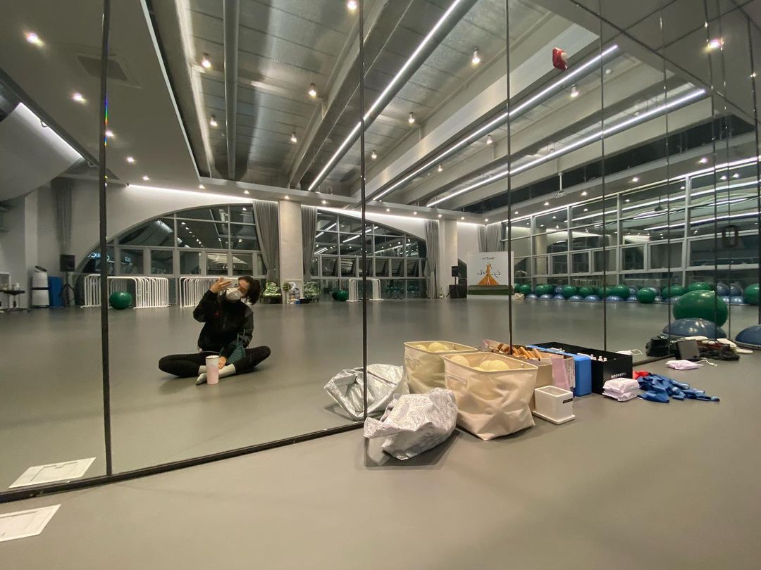 雙囍臨門！用 7 點帶你認識最美未婚妻、業界最想合作演員「朴信惠」，出道、認愛全過程一次看！