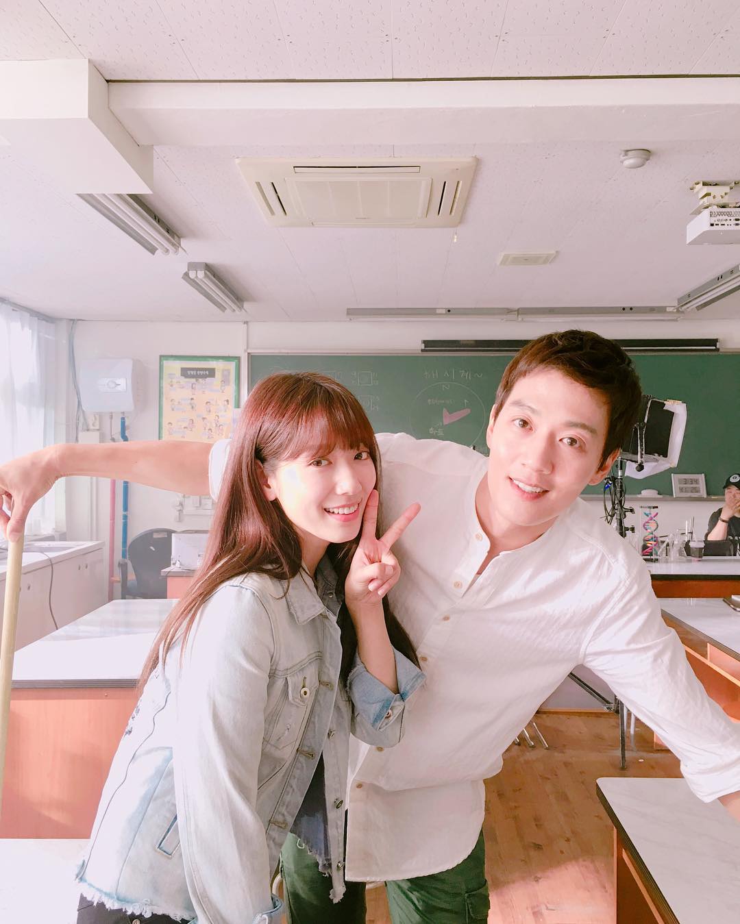 雙囍臨門！用 7 點帶你認識最美未婚妻、業界最想合作演員「朴信惠」，出道、認愛全過程一次看！