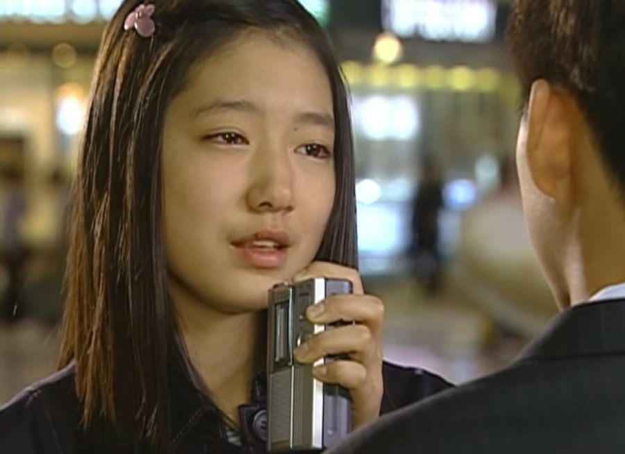 雙囍臨門！用 7 點帶你認識最美未婚妻、業界最想合作演員「朴信惠」，出道、認愛全過程一次看！