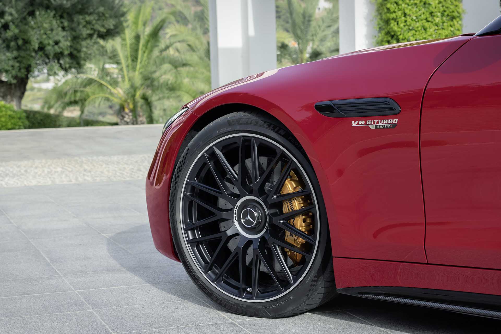 絕美身段能錯過嗎？Mercedes-AMG 新一代 SL 敞篷跑車登場！