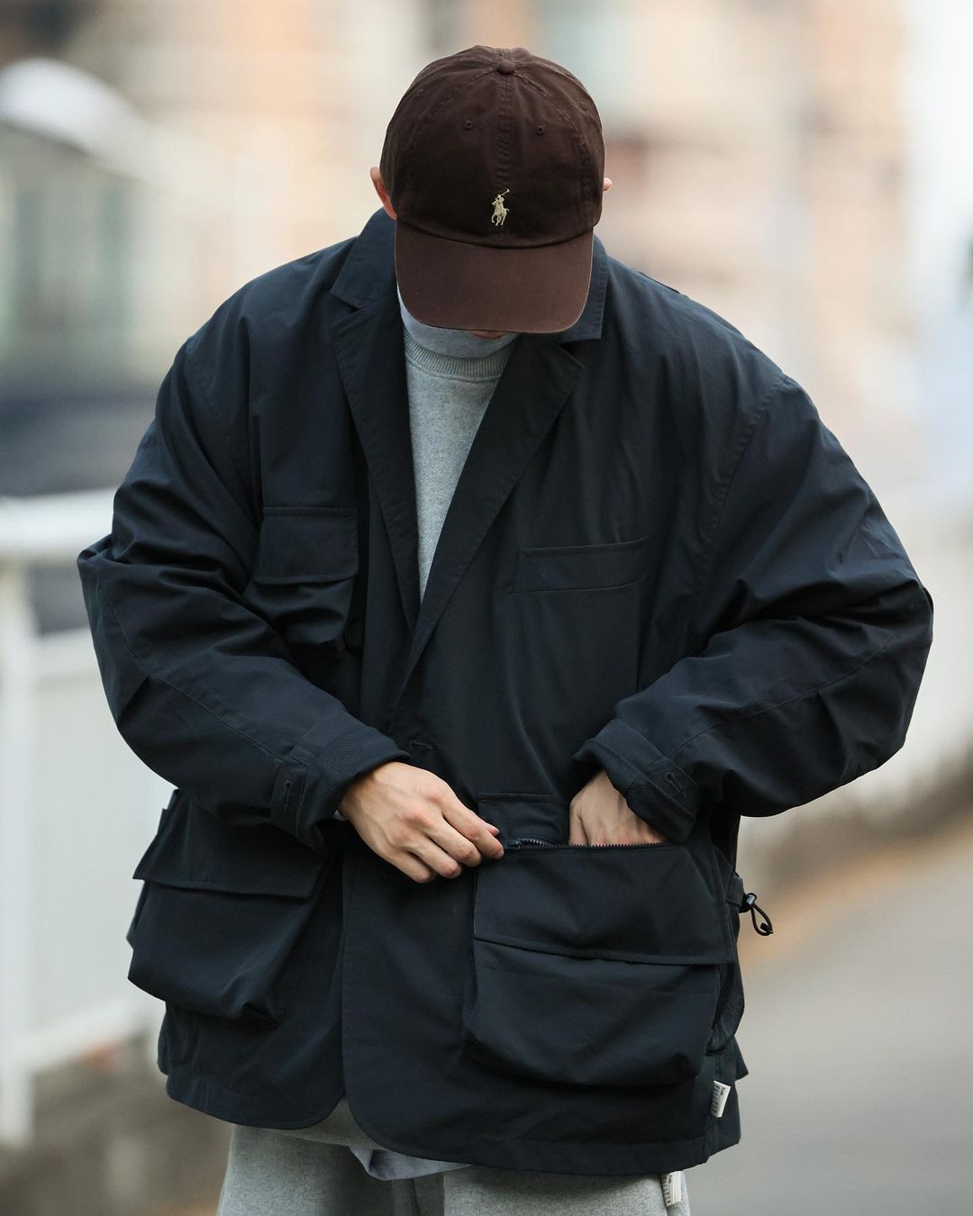 日常穿搭就是你的生活日記！新銳服裝品牌 PIN SKTBS 21AW 系列展現流行兼具舒適的風格態度！