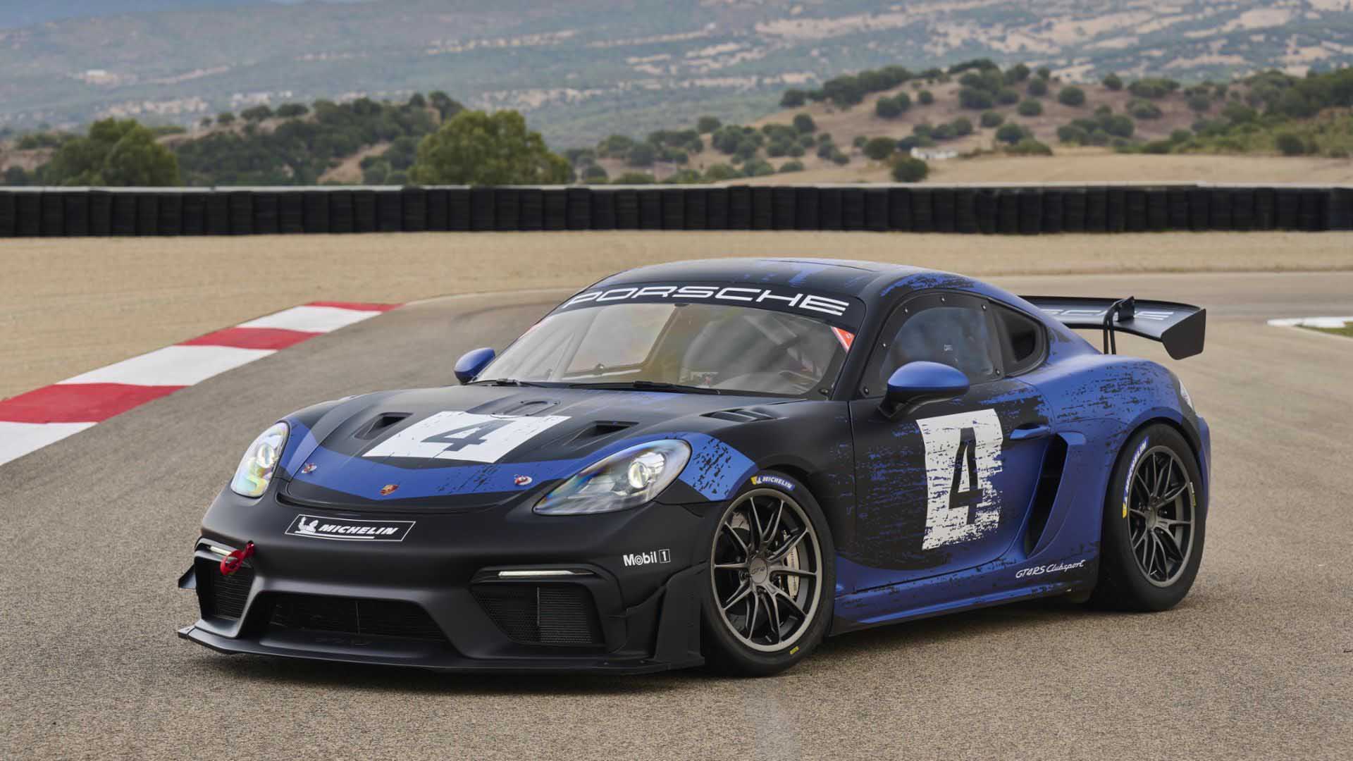 Porsche 718 Cayman GT4 RS Clubsport-1