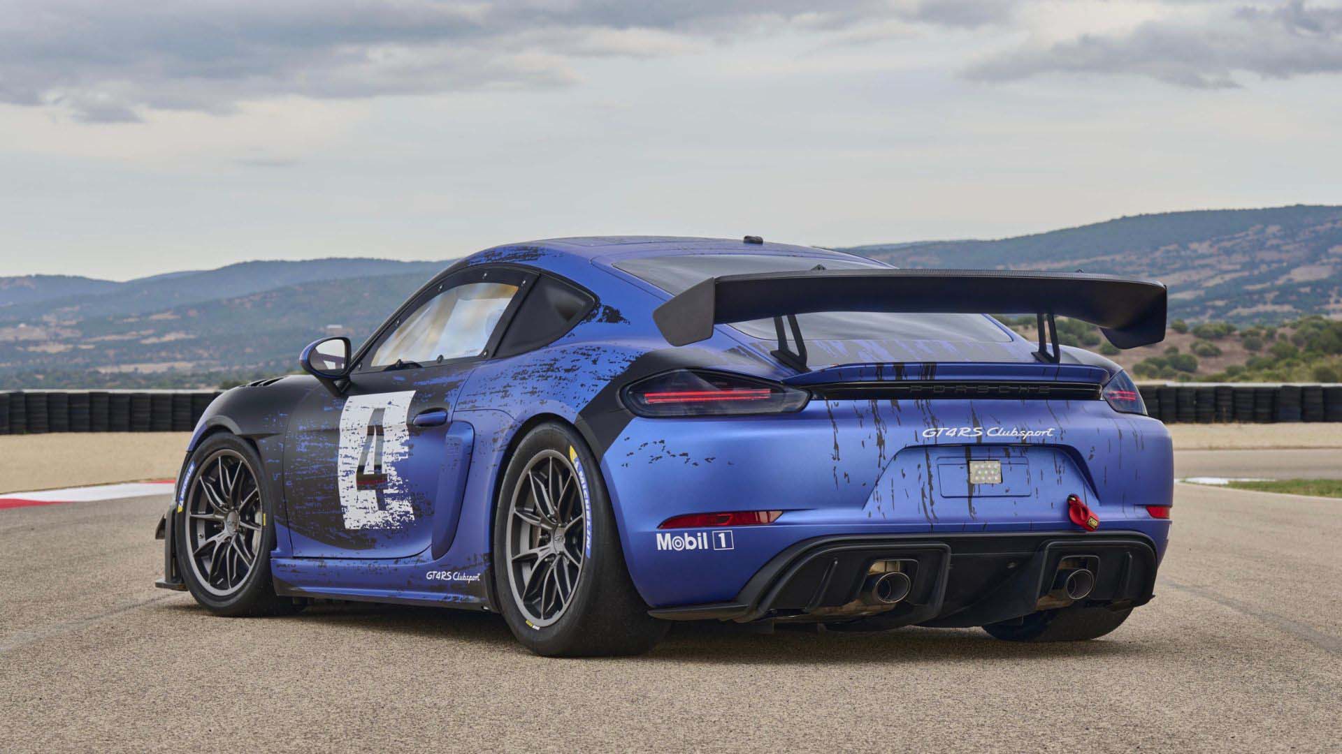 Porsche 718 Cayman GT4 RS Clubsport-1