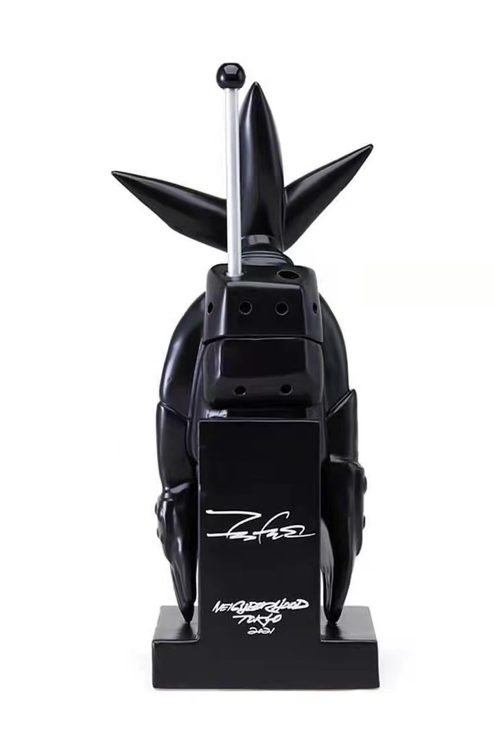 這只能跪著買！ NEIGHBORHOOD x Futura Laboratories 推出 PointMan 聯名限量線香座！