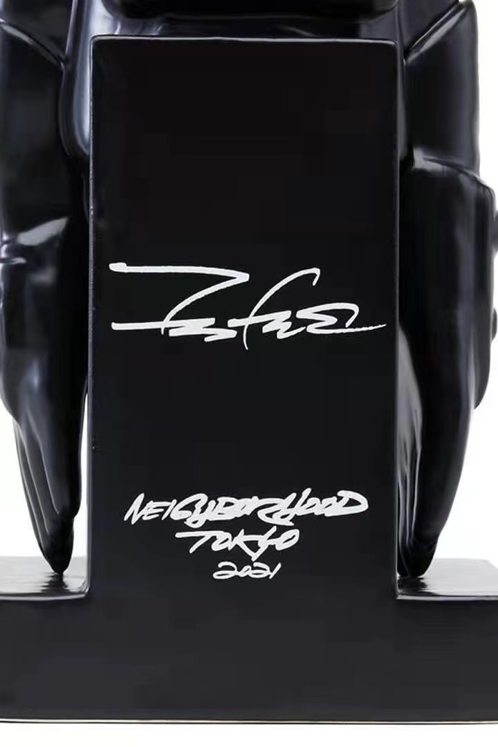 這只能跪著買！ NEIGHBORHOOD x Futura Laboratories 推出 PointMan 聯名限量線香座！