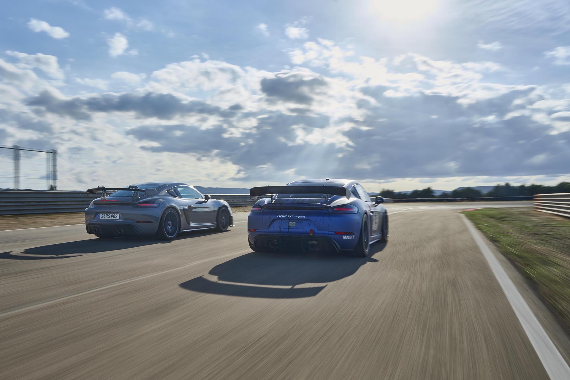 Porsche 718 Cayman GT4 RS Clubsport-3