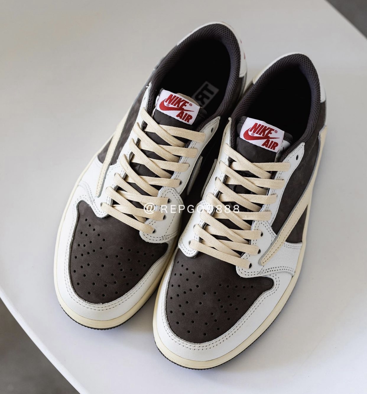 大地色倒勾還不香嗎？Travis Scott x Air Jordan 1 Low “Reverse Mocha” 販售消息正式公布