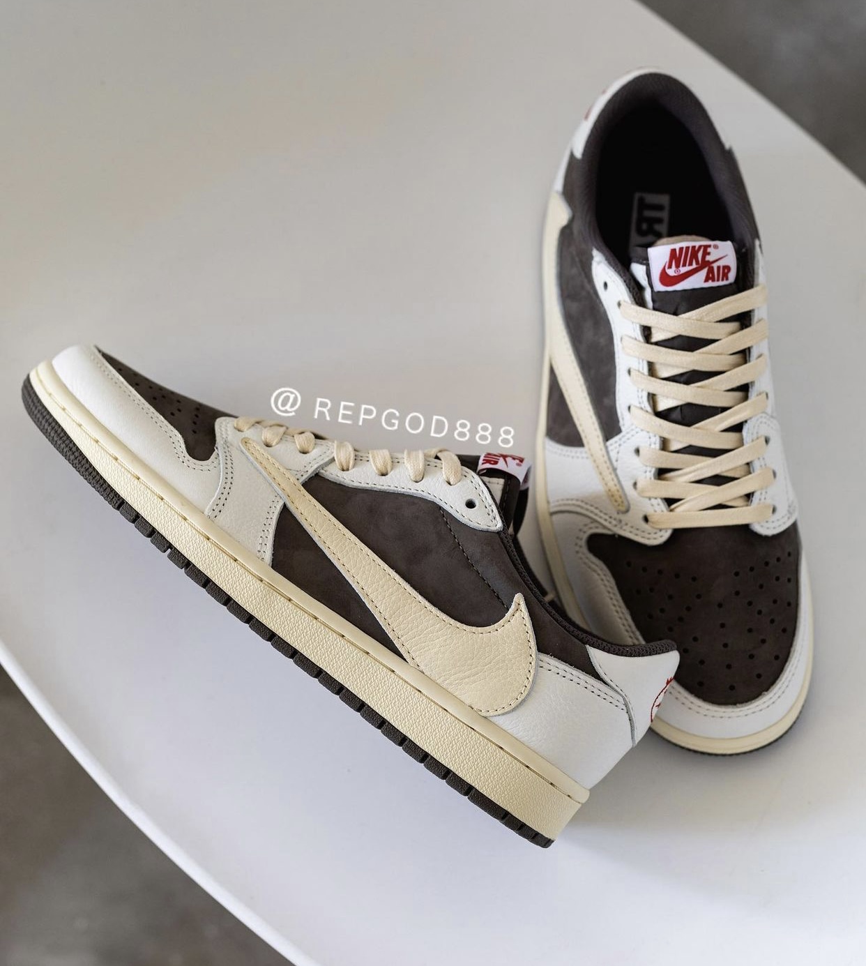 大地色倒勾還不香嗎？Travis Scott x Air Jordan 1 Low “Reverse Mocha” 販售消息正式公布