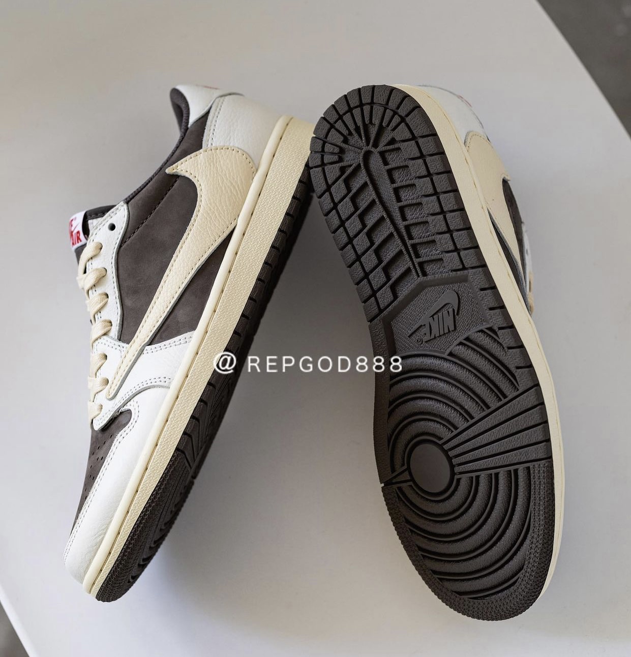 大地色倒勾還不香嗎？Travis Scott x Air Jordan 1 Low “Reverse Mocha” 販售消息正式公布