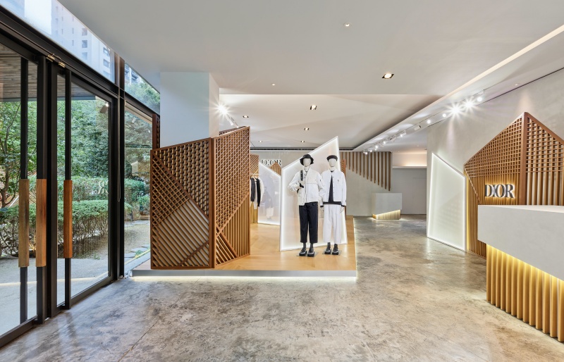 中部潮友走起！夢幻聯乘 Dior x sacai 期間限定店正式登陸台中，最齊款式就在這了！