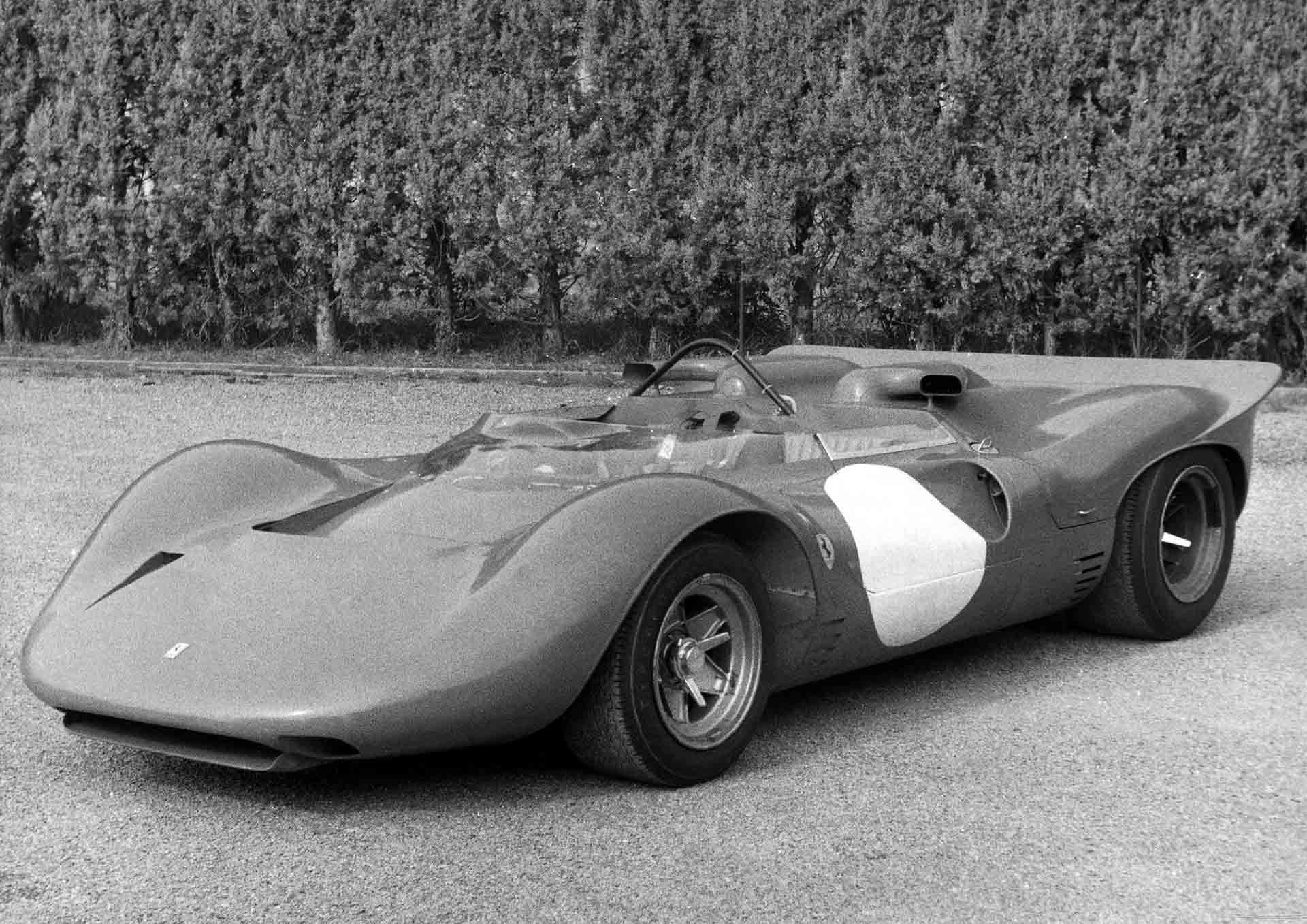 致敬賽場名駒，Ferrari 發表 Icona 系列新作：Daytona SP3！
