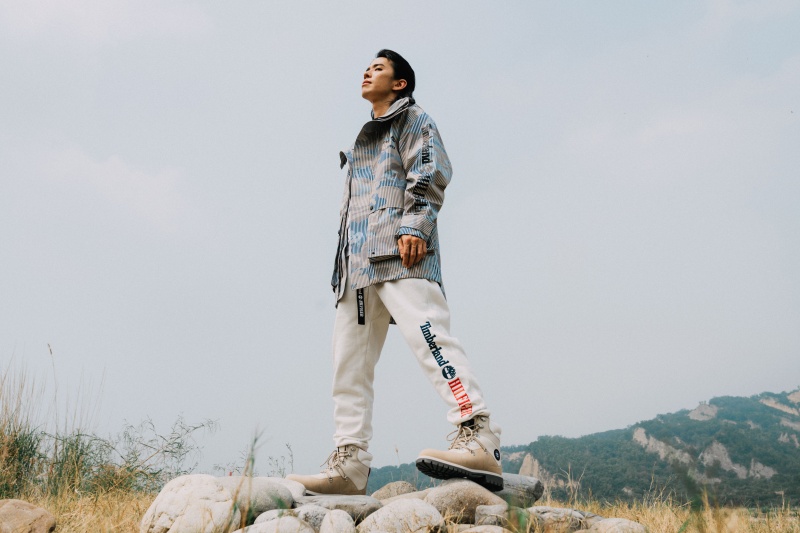 TOMMY HILFIGER x TIMBERLAND 首次秋冬聯名登場，金曲最佳樂團「落日飛車」深入戶外 在夕陽下迷離演繹！