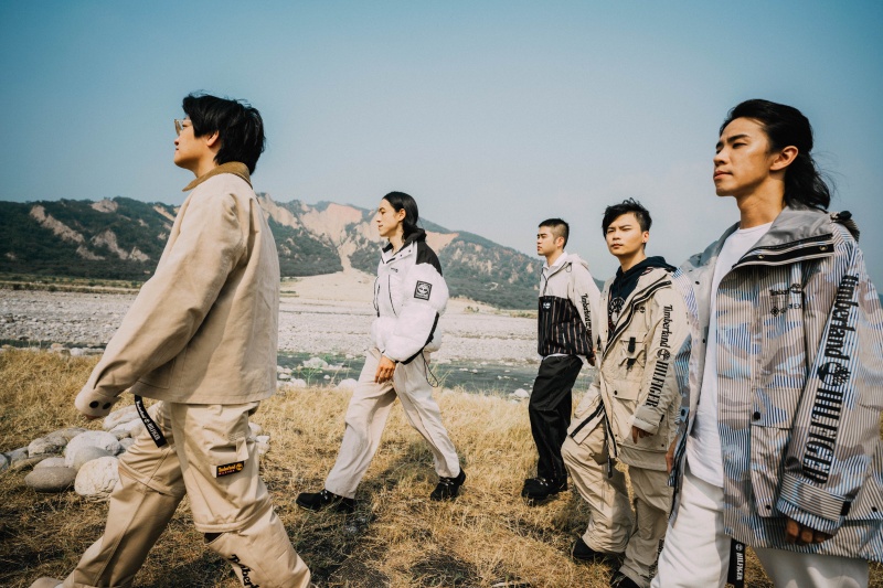 TOMMY HILFIGER x TIMBERLAND 首次秋冬聯名登場，金曲最佳樂團「落日飛車」深入戶外 在夕陽下迷離演繹！