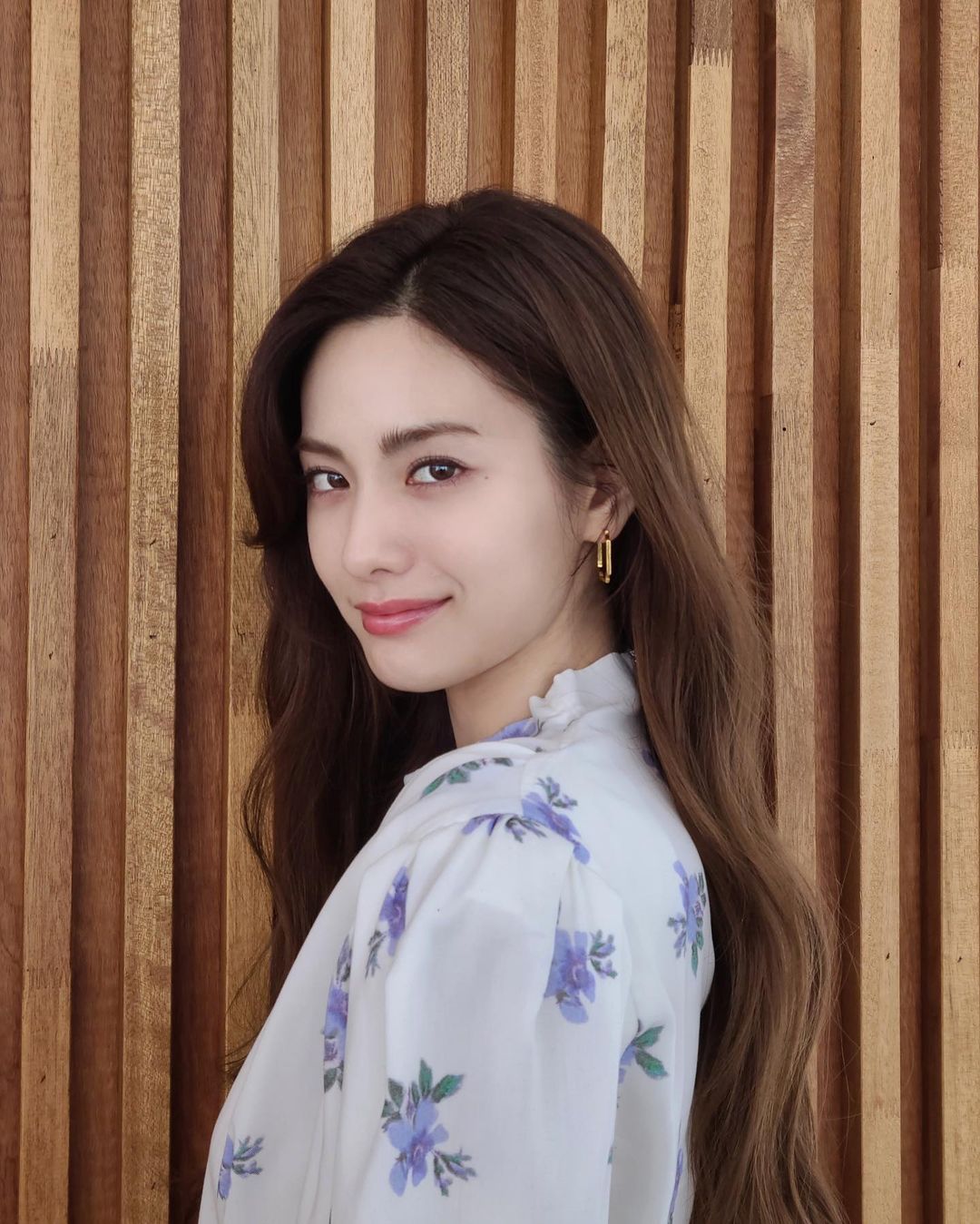 2021 全球百大帥哥美女排行出爐！BLACKPINK LISA 勇奪冠軍，TWICE 子瑜連續七年榜上有名！