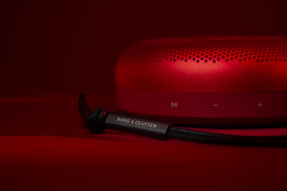 感受冠希哥的心跳！ CLOT 與 BANG & OLUFSEN 首度聯手推出限量版 BEOSOUND A1 2ND GEN SPEAKER 隨身藍牙音響