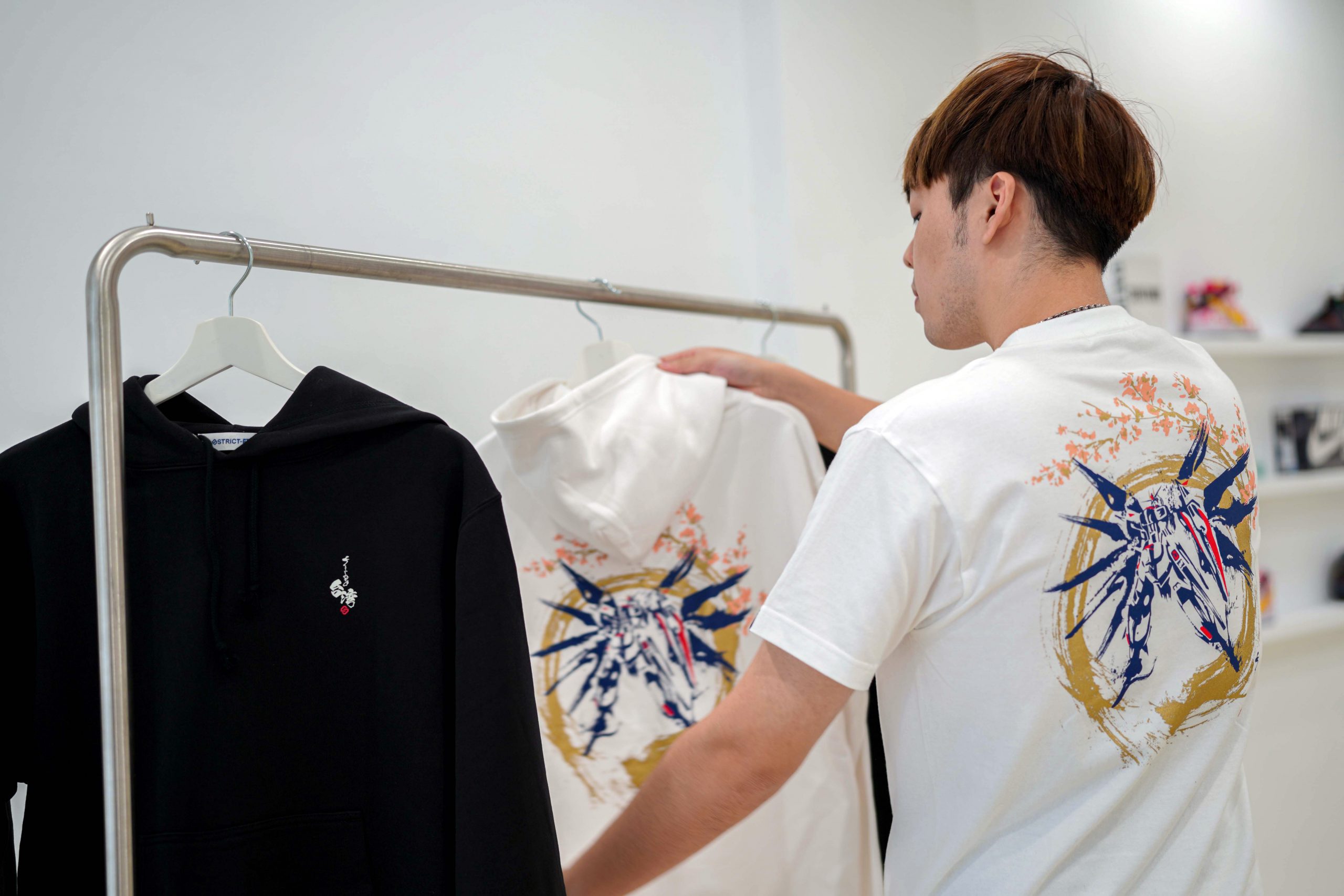 自由之櫻x正義之梅 台日友好最高表現！鋼彈潮流限定店強勢插旗信義區 日本空運 每款都讓鋼彈迷為之瘋狂！