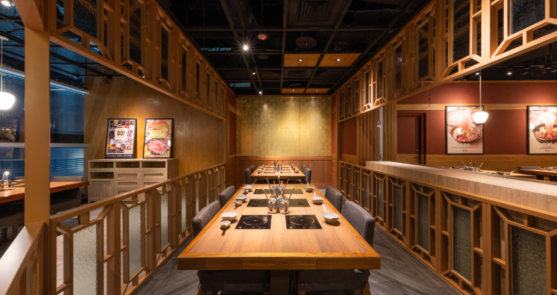 吃和牛不用千元！「黑毛屋」插旗信義區「肉量免費加」，更祭出「柚子白味噌鍋」聖誕大餐