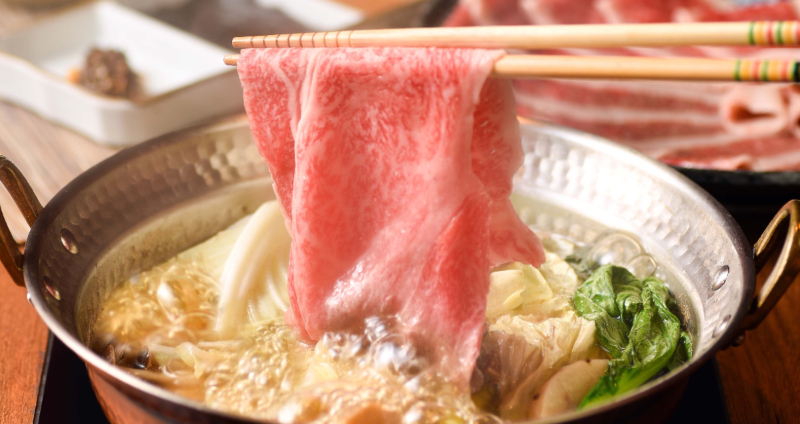 吃和牛不用千元！「黑毛屋」插旗信義區「肉量免費加」，更祭出「柚子白味噌鍋」聖誕大餐