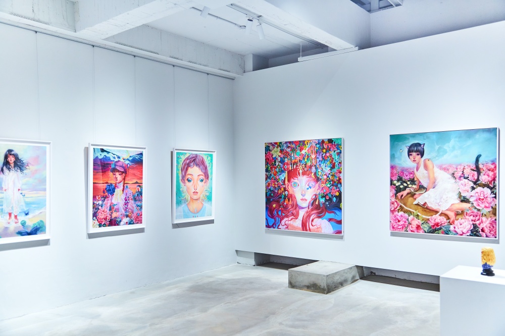 日本新生代超扁平派！人氣藝術家 丸山純奈 個展 Junna Maruyama Solo Exhibition 正式在台開催