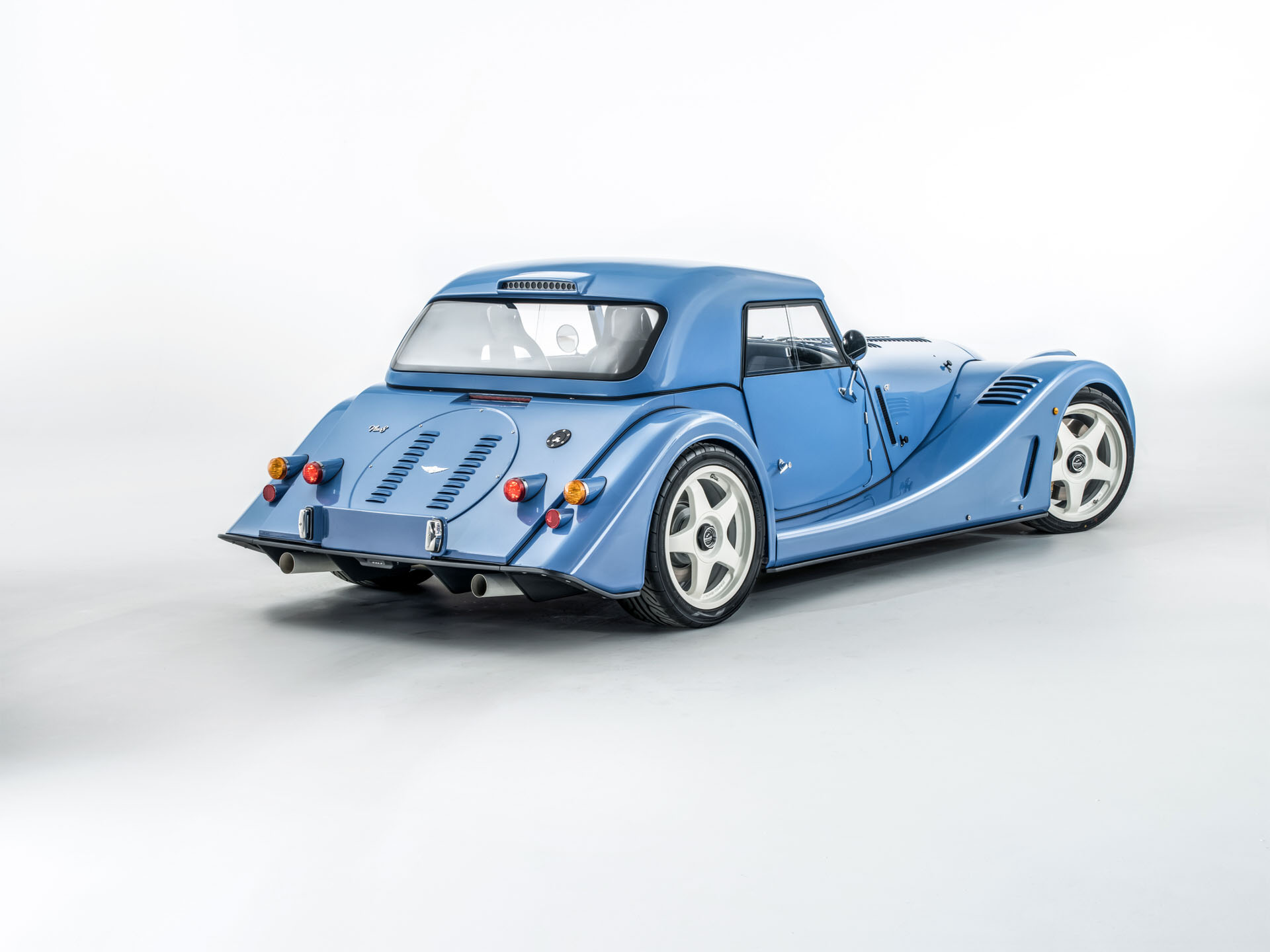 限量 9 台！Morgan 重現 PLUS 8 GTR，又是歷代最強！