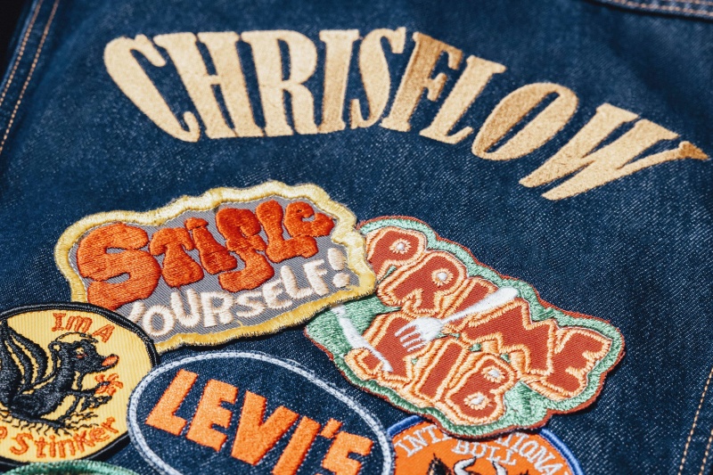 不用左思右想！ ShiShi 孫盛希、 Chrisflow 唐仲彣帶你到 LEVI’S Tailor Shop 用丹寧外套找到與眾不同的冬日穿搭靈感！