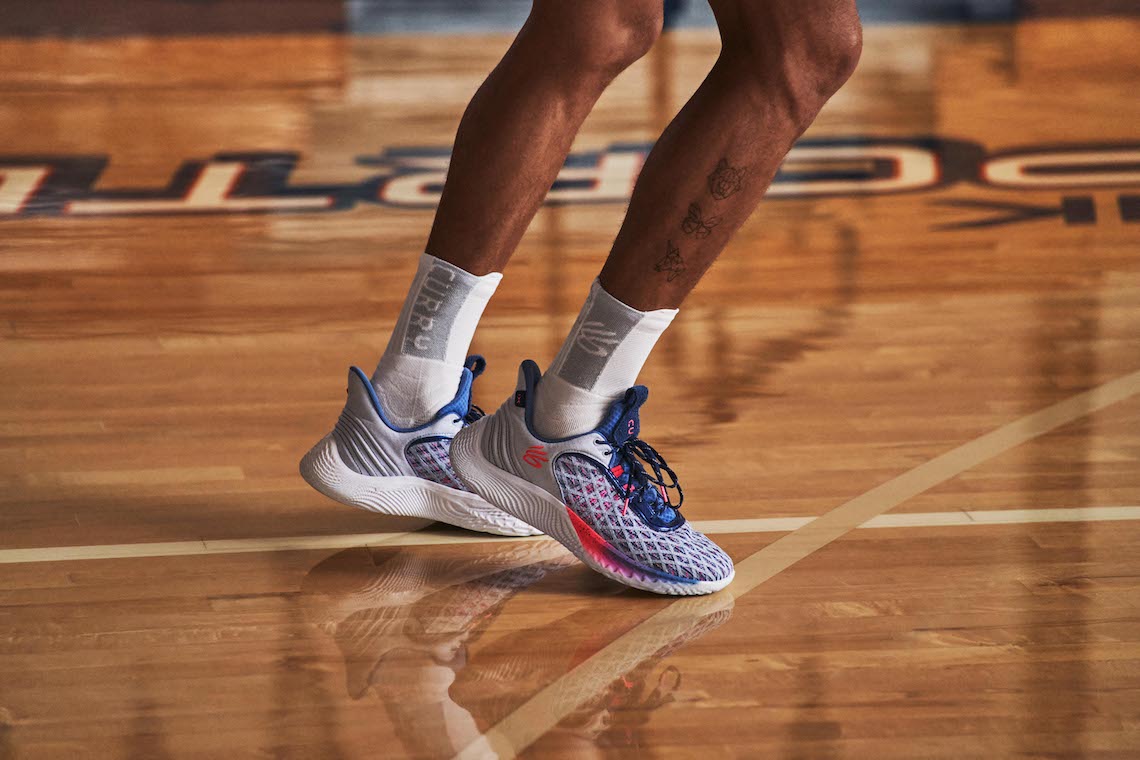2022 籃球鞋推薦 Curry 9 搭載全新 Flow 中底以及 UA Warp 鞋面科技