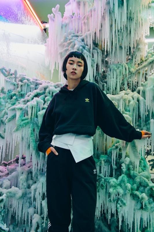 實踐永恆精神！ adidas Originals 冬季系列攜手藝術家東信康仁打造形象，用 NITEBALL 創造你的冬季亮點！