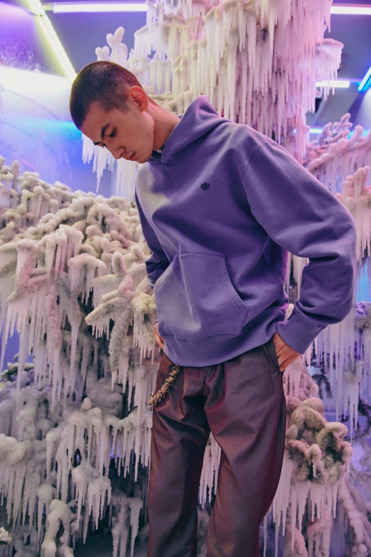 實踐永恆精神！ adidas Originals 冬季系列攜手藝術家東信康仁打造形象，用 NITEBALL 創造你的冬季亮點！