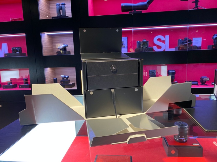 COOL 開箱｜街頭滑板魂上身！細覽 Leica 徠卡 D-Lux 7 “Vans x Ray Barbee” 聯名限量相機