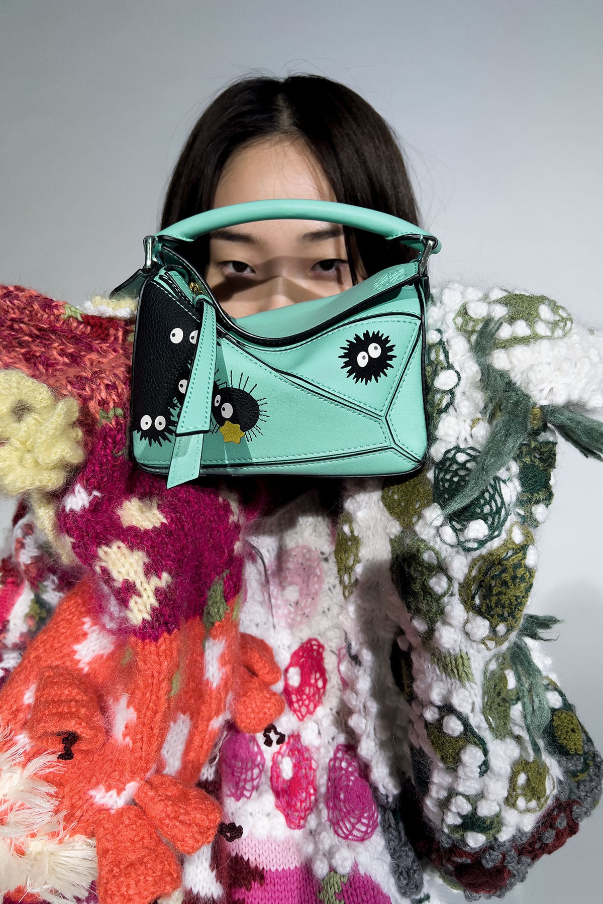 經典呈現！LOEWE x 《神隱少女》全新聯名系列登場