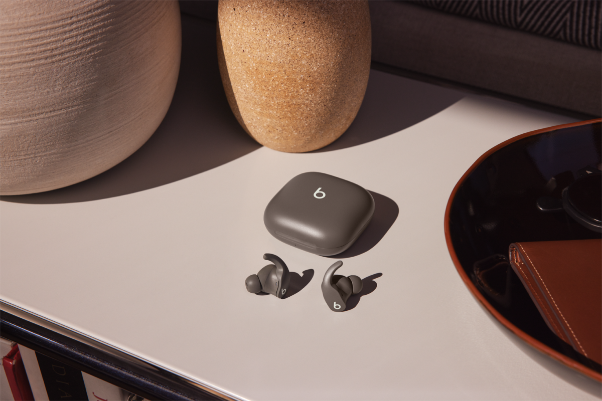 【2022 年版】真無線藍牙耳機推薦 TOP5！Apple, Jabra, Sony...人氣品牌、高中低價位任君挑選