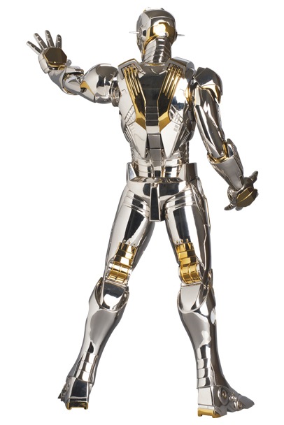 收藏價值高！MEDICOM TOY x 空山基聯手釋出「鏡面鋼鐵人」